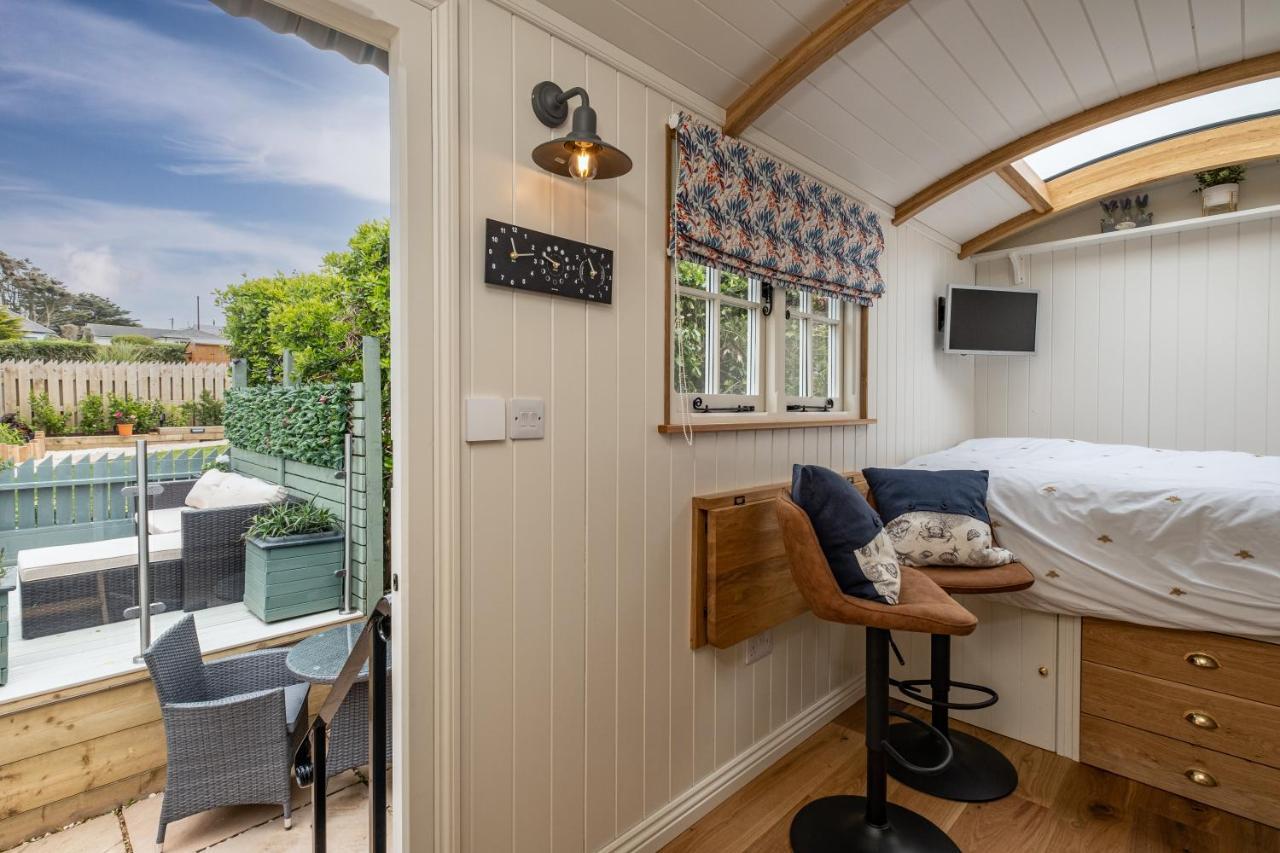 Vakantiehuis Trevone Luxury Shepherds Hut Close To The *